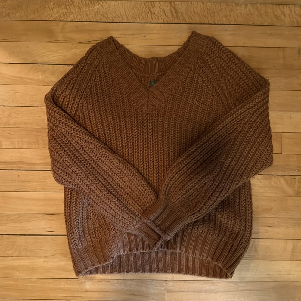 American Eagle sweater